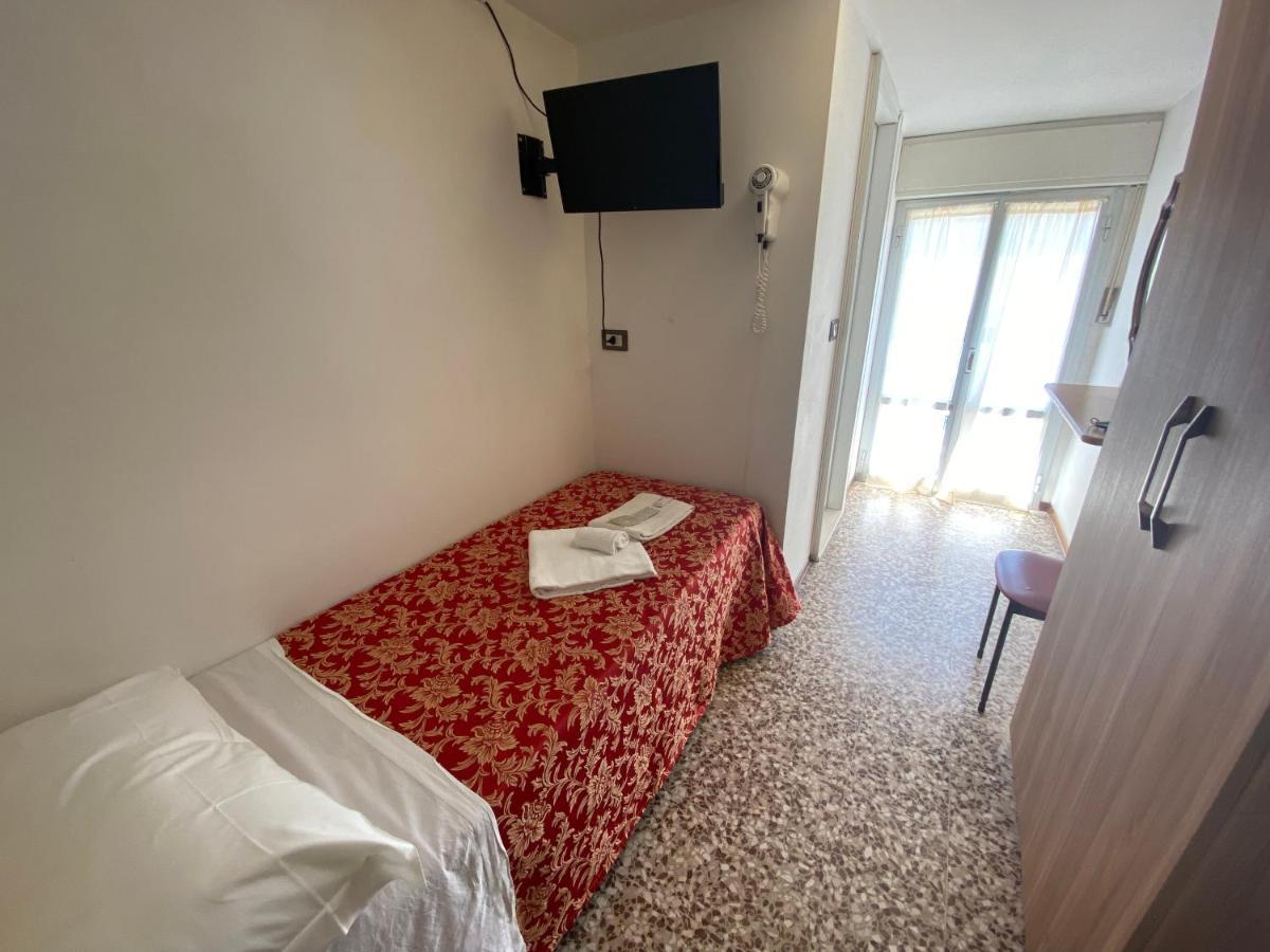 Hotel Nanni Garni Rimini Exteriér fotografie